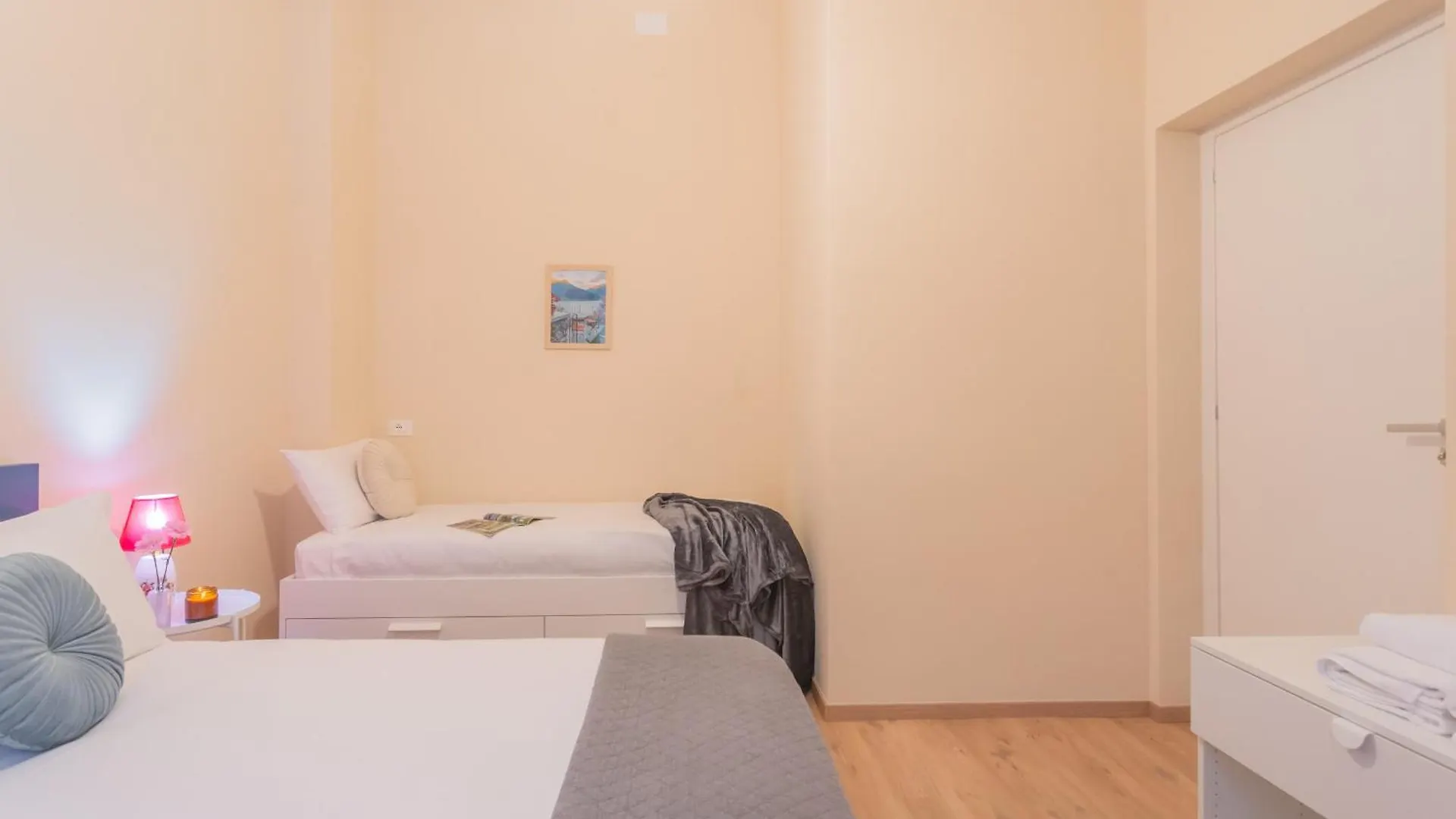 Simar Apartments Nearby Como S G Train Station By Rent All Como Italy