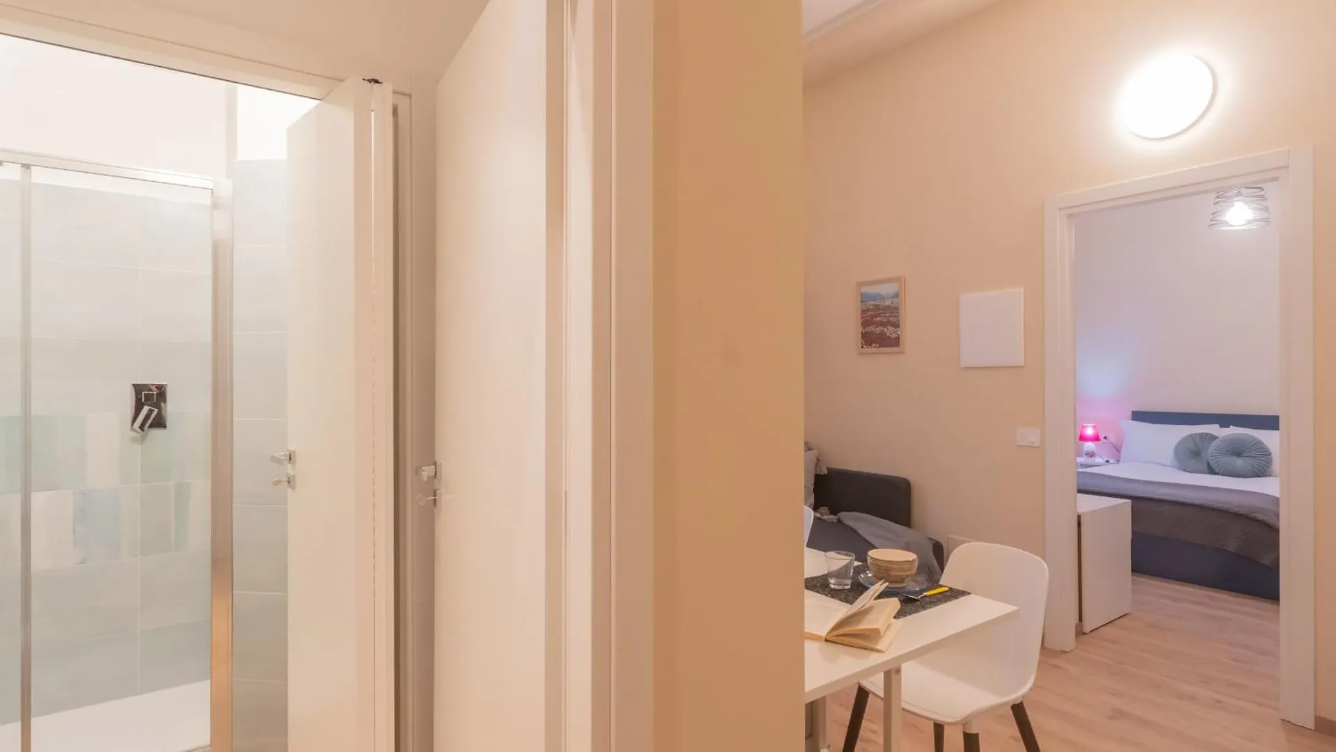 Simar Apartments Nearby Como S G Train Station By Rent All Como