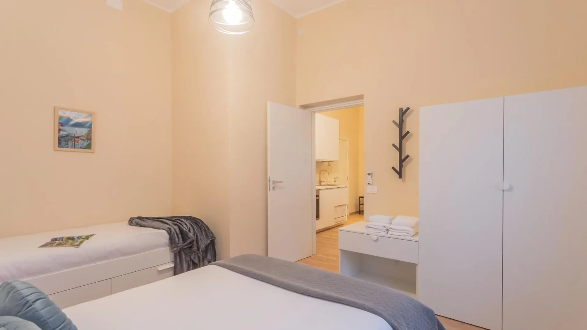 Simar Apartments Nearby Como S G Train Station By Rent All Como 0*,  Itália