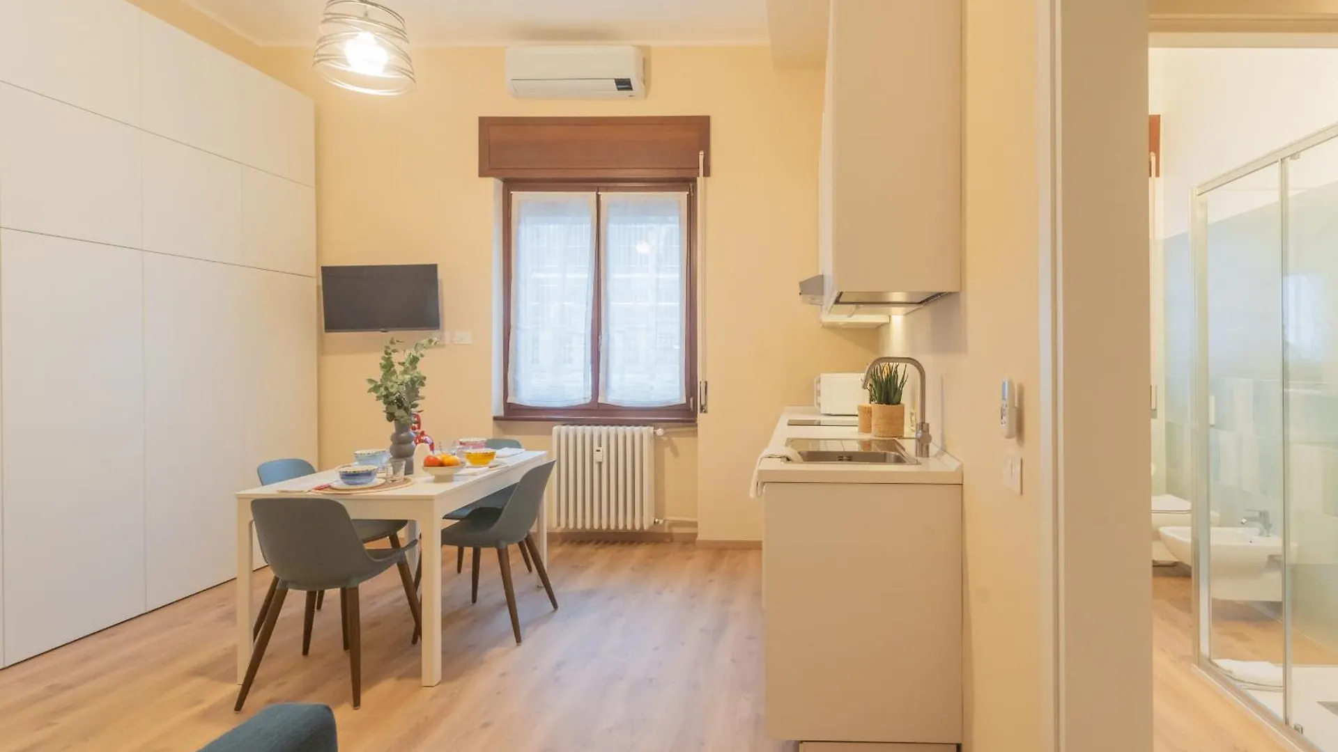 Simar Apartments Nearby Como S G Train Station By Rent All Como
