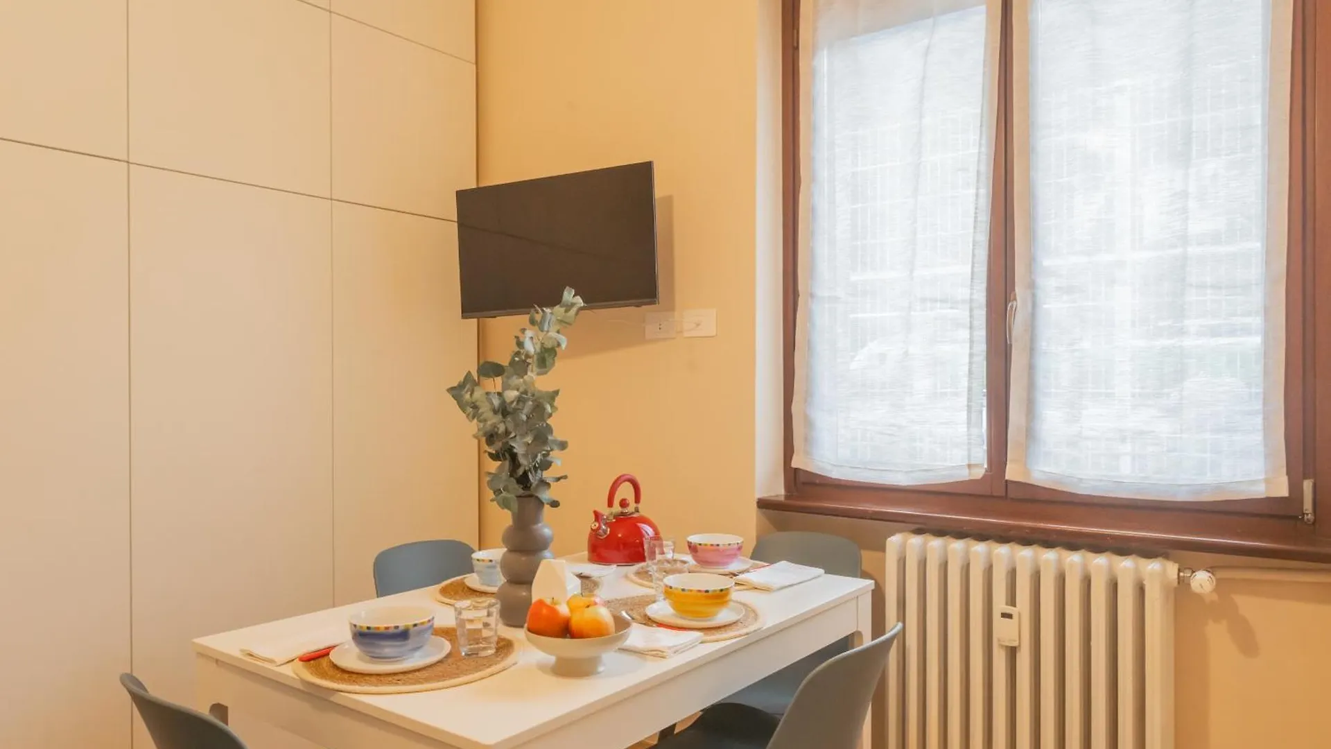 Simar Apartments Nearby Como S G Train Station By Rent All Como Itália