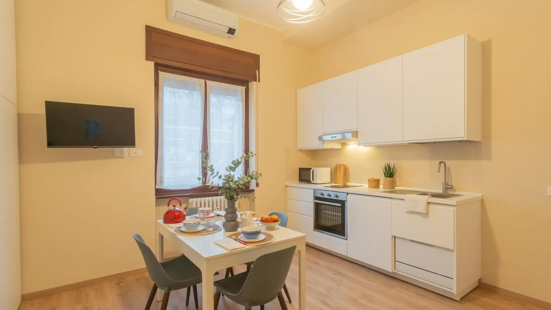 Simar Apartments Nearby Como S G Train Station By Rent All Como