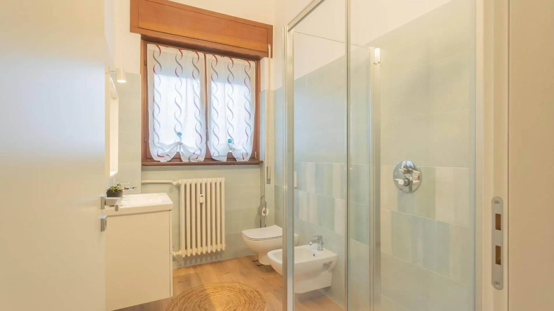 Simar Apartments Nearby Como S G Train Station By Rent All Como